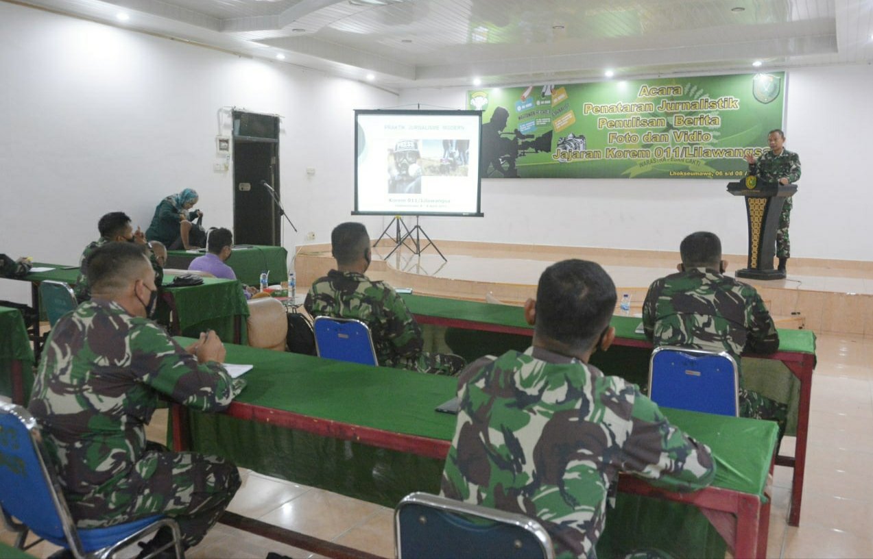 Danrem LW penataran jurnalistik