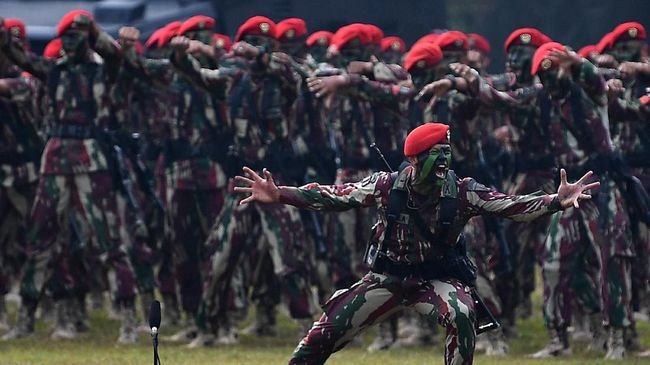 Operasi Senyap Kopassus Jalan Kaki Ratusan Km saat Puasa di Rimba Kalimantan