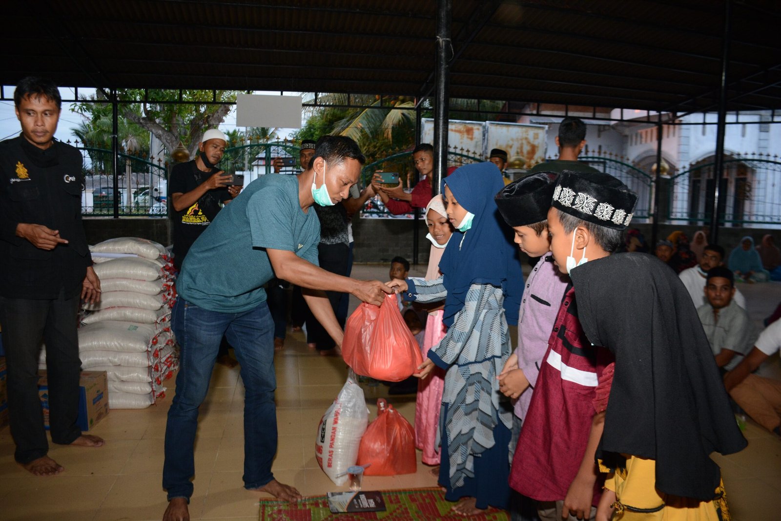 Santuni yatim Haul Malikussaleh