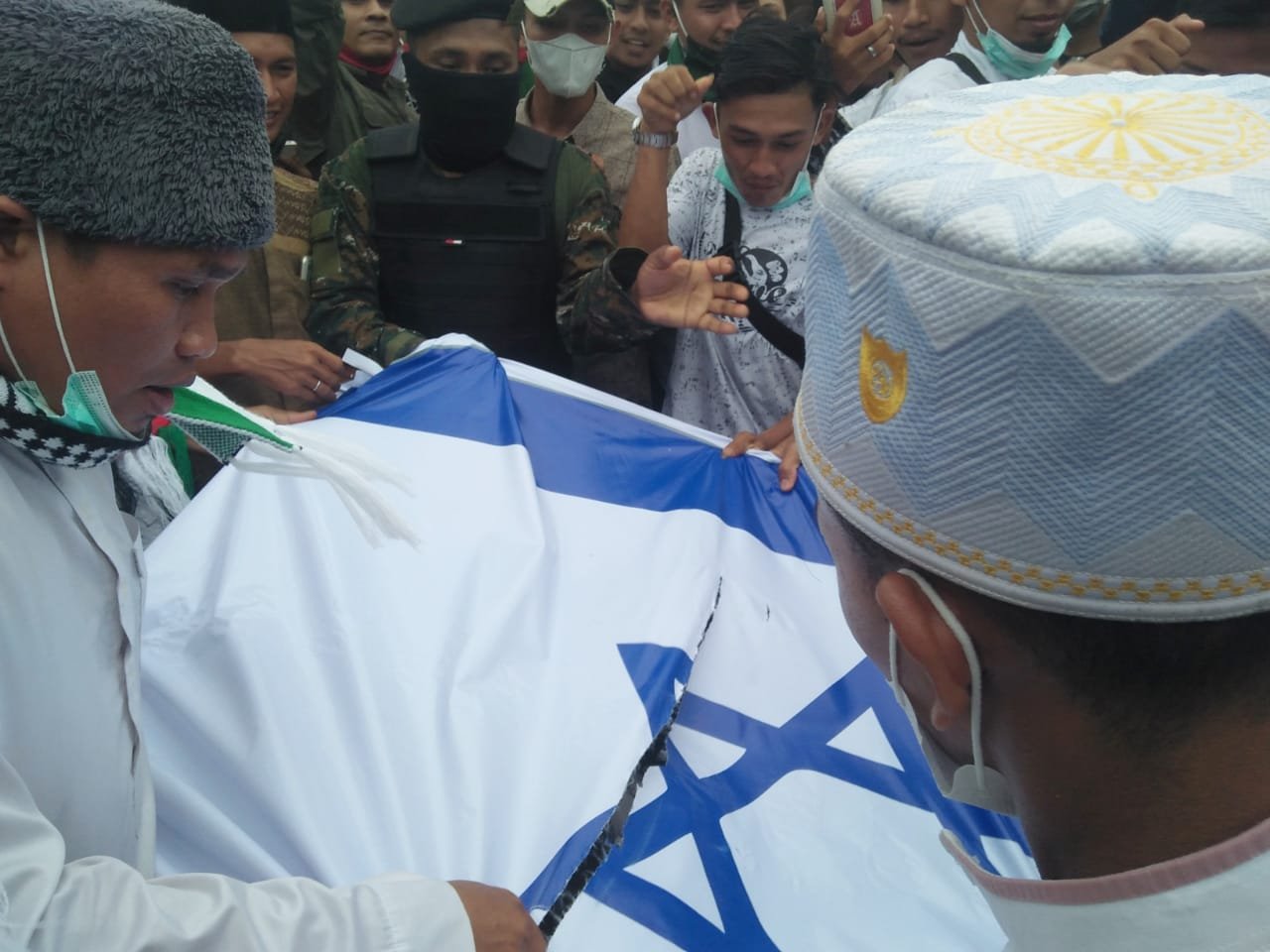 Bendera Israel dirobek
