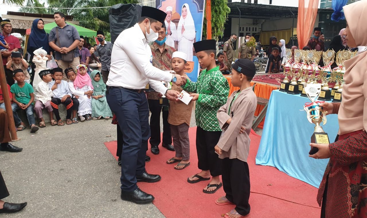 Juara FASI Terima Tabungan Simpel dari Bank Aceh Syariah Subulussalam