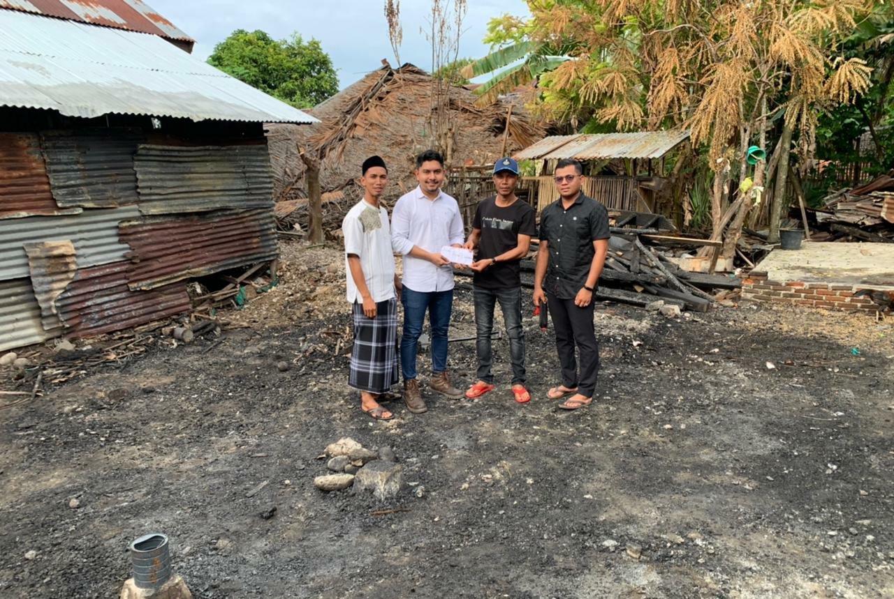 Pemuda Lancok2 bantu korban kebakaran