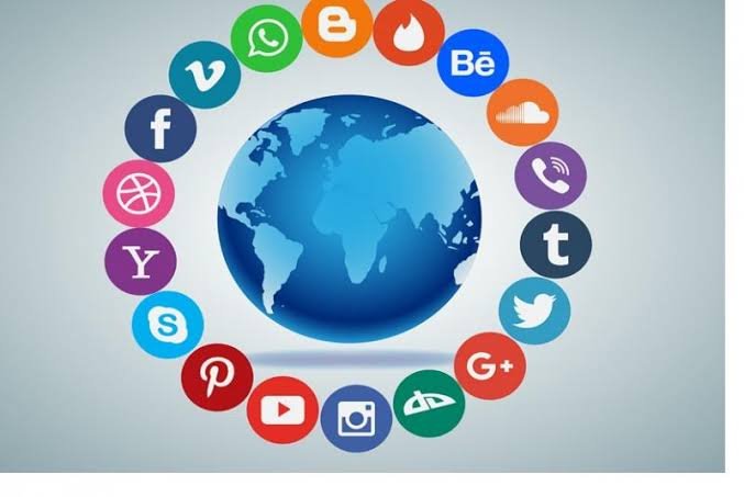 Ilustrasi media sosial ist