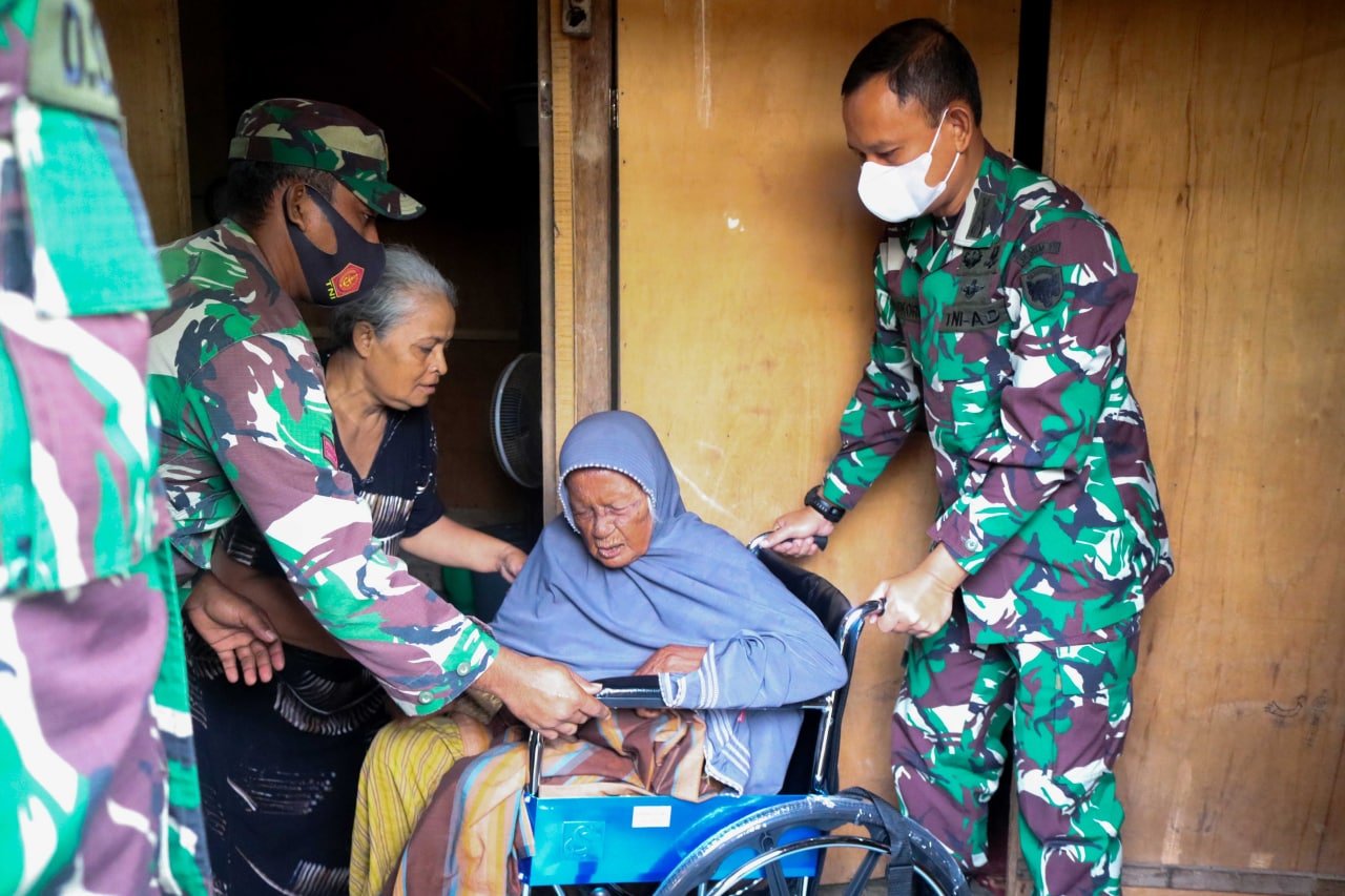 Danrem LW bantu kursi roda