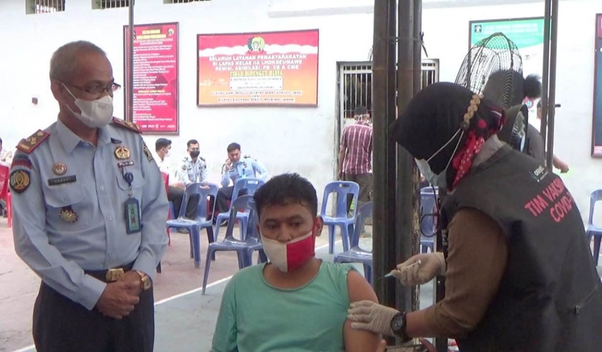 Lapas Lhoks vaksinasi