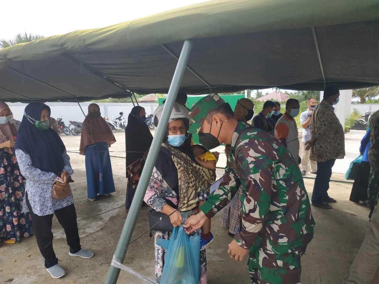 Pasar murah di kandang