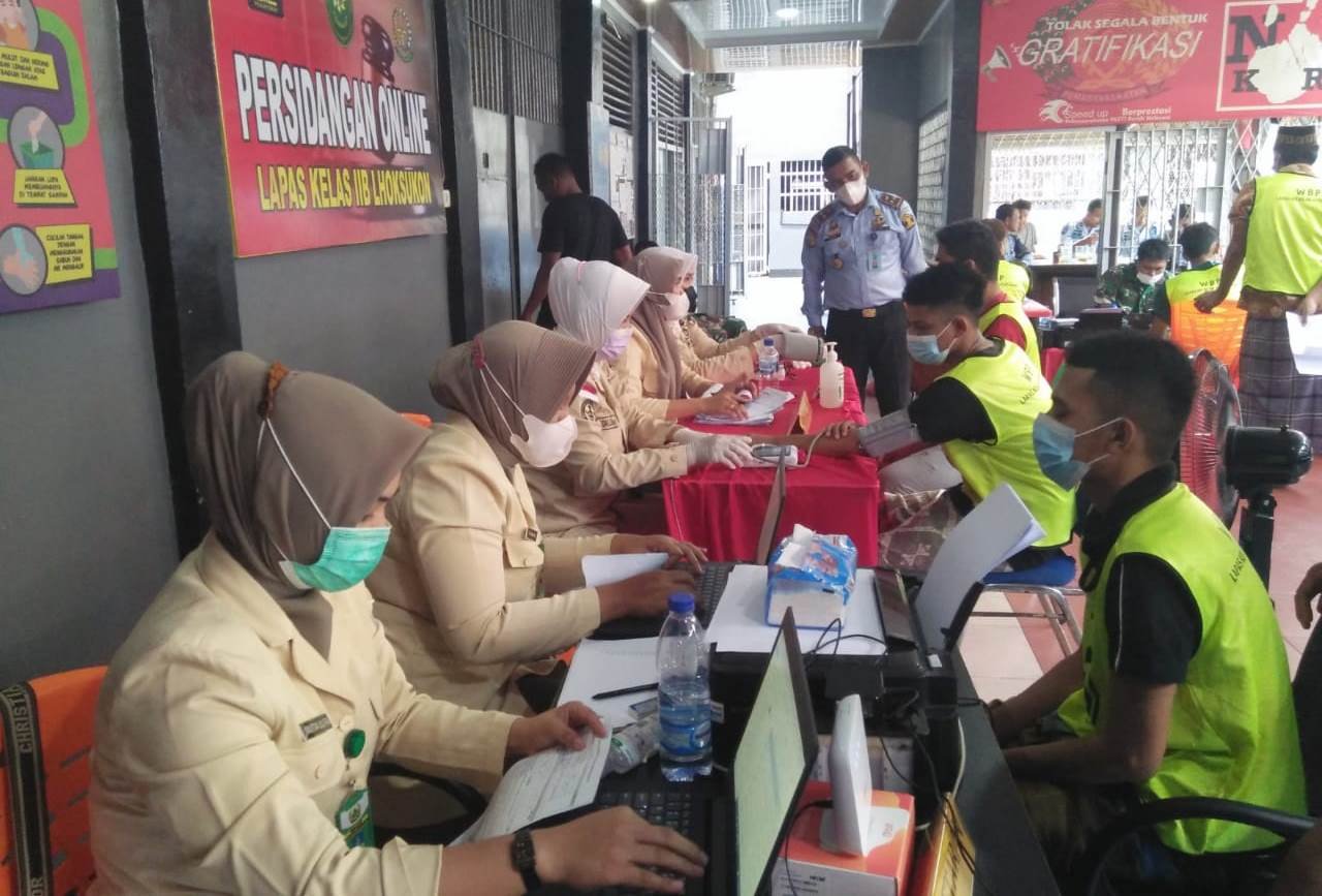 Vaksinasi di Lapas Lhoksukon