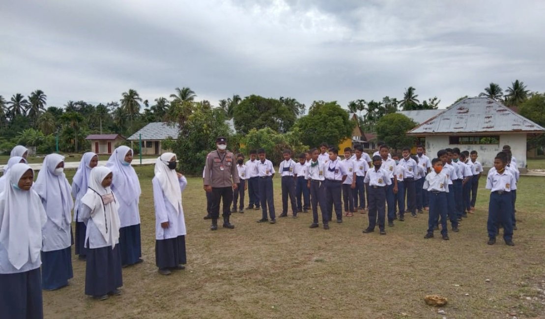 Polsek MM sosialisasi vaksinasi