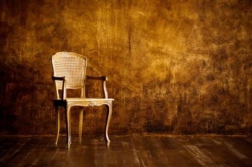 Ilustrasi kursi emas