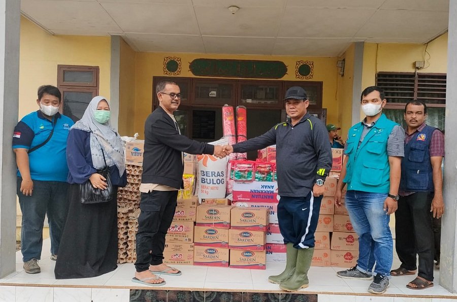 Dinsos Aceh Utara Salurkan Bantuan Masa Panik Untuk Korban Banjir