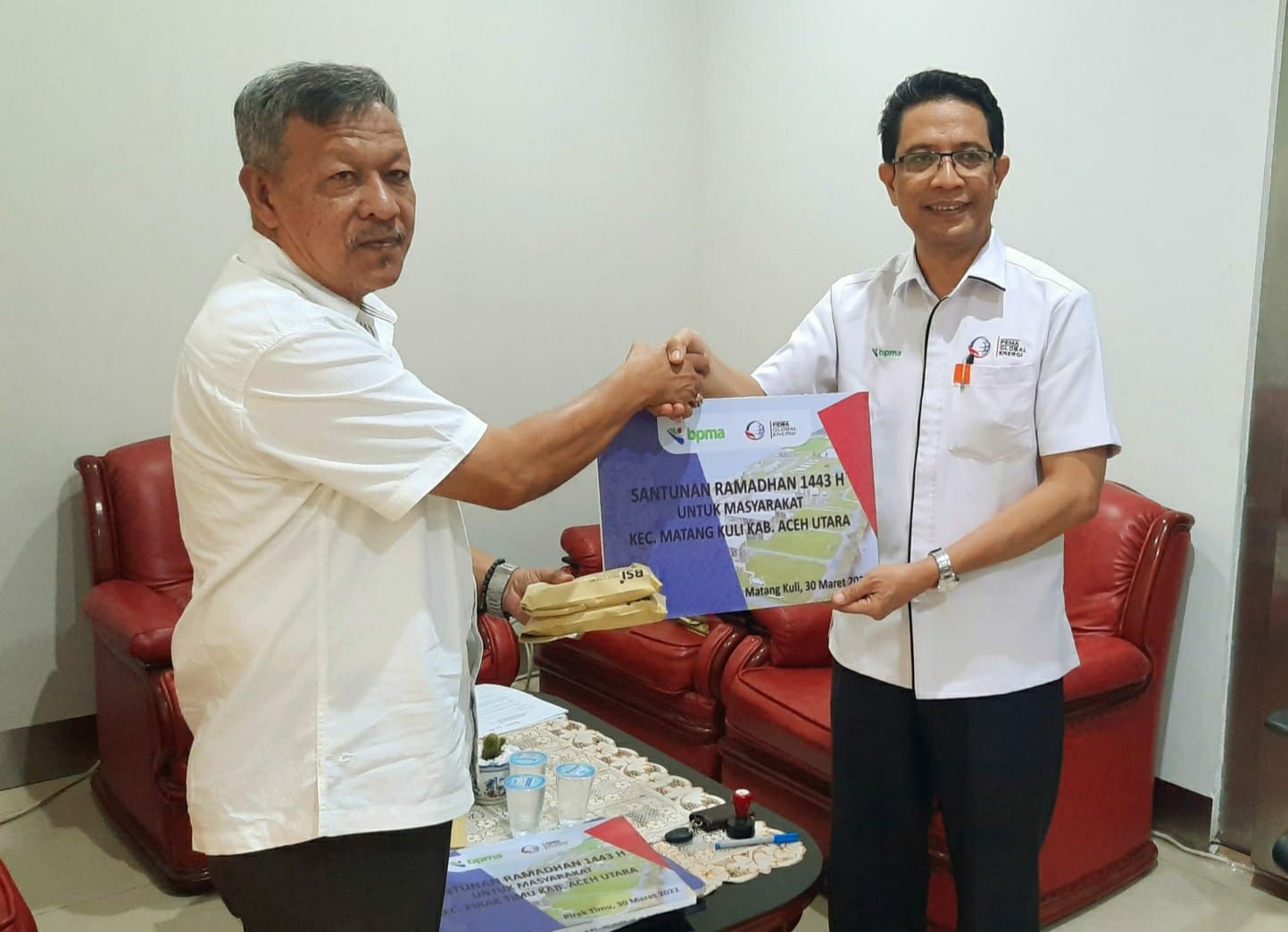 PGE bantu daging meugang