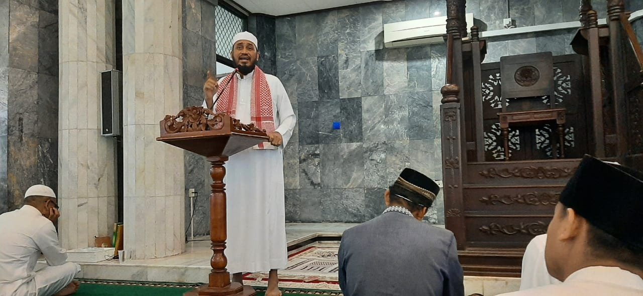 Ustaz Yusran ceramah di Masjid Istiqamah Arun