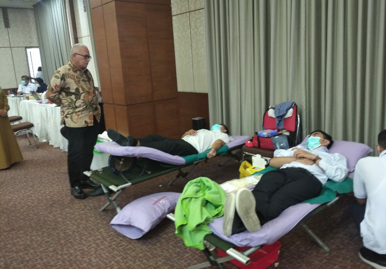 Sekda pantau donor darah