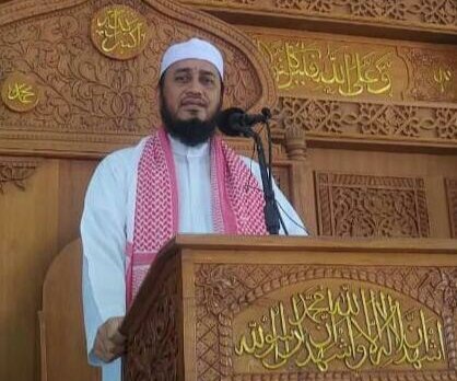 Ustaz Yusran khutbah di Lamgugop
