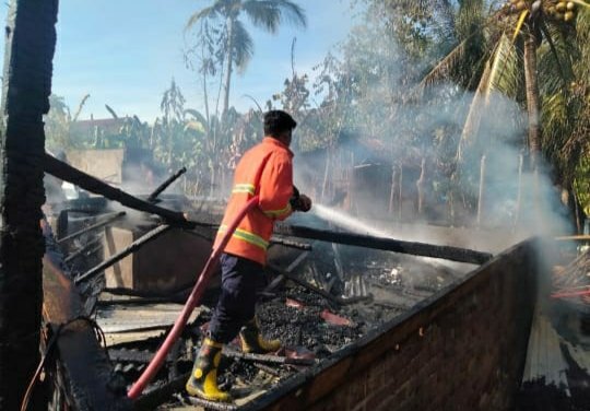 Kebakaran di Padang Tiji