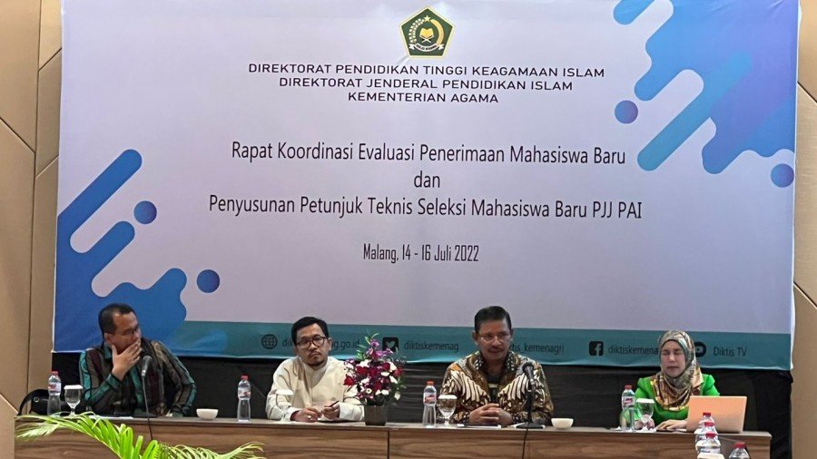 Rapat evaluasi penyelenggaraan PJJ PAI