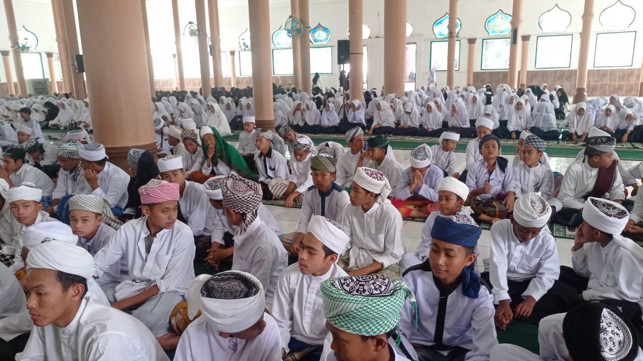 Santri Gayo Lues zikir HUT RI