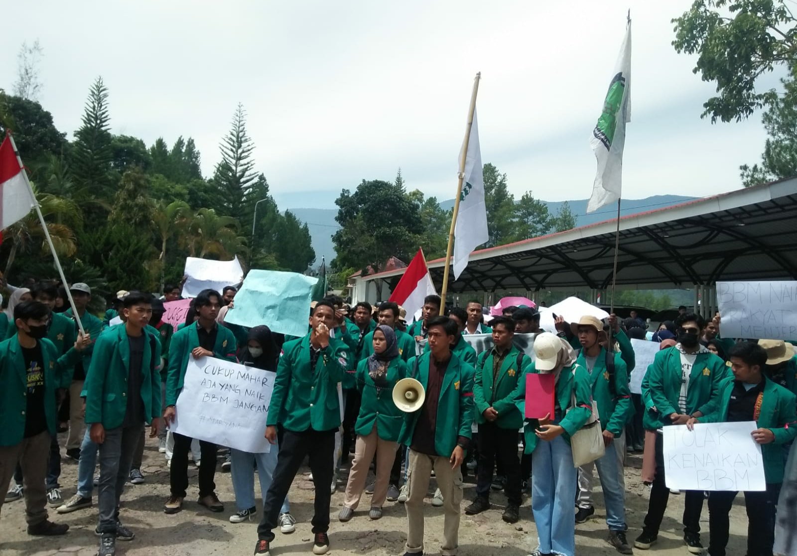 Mahasiswa demo BBM