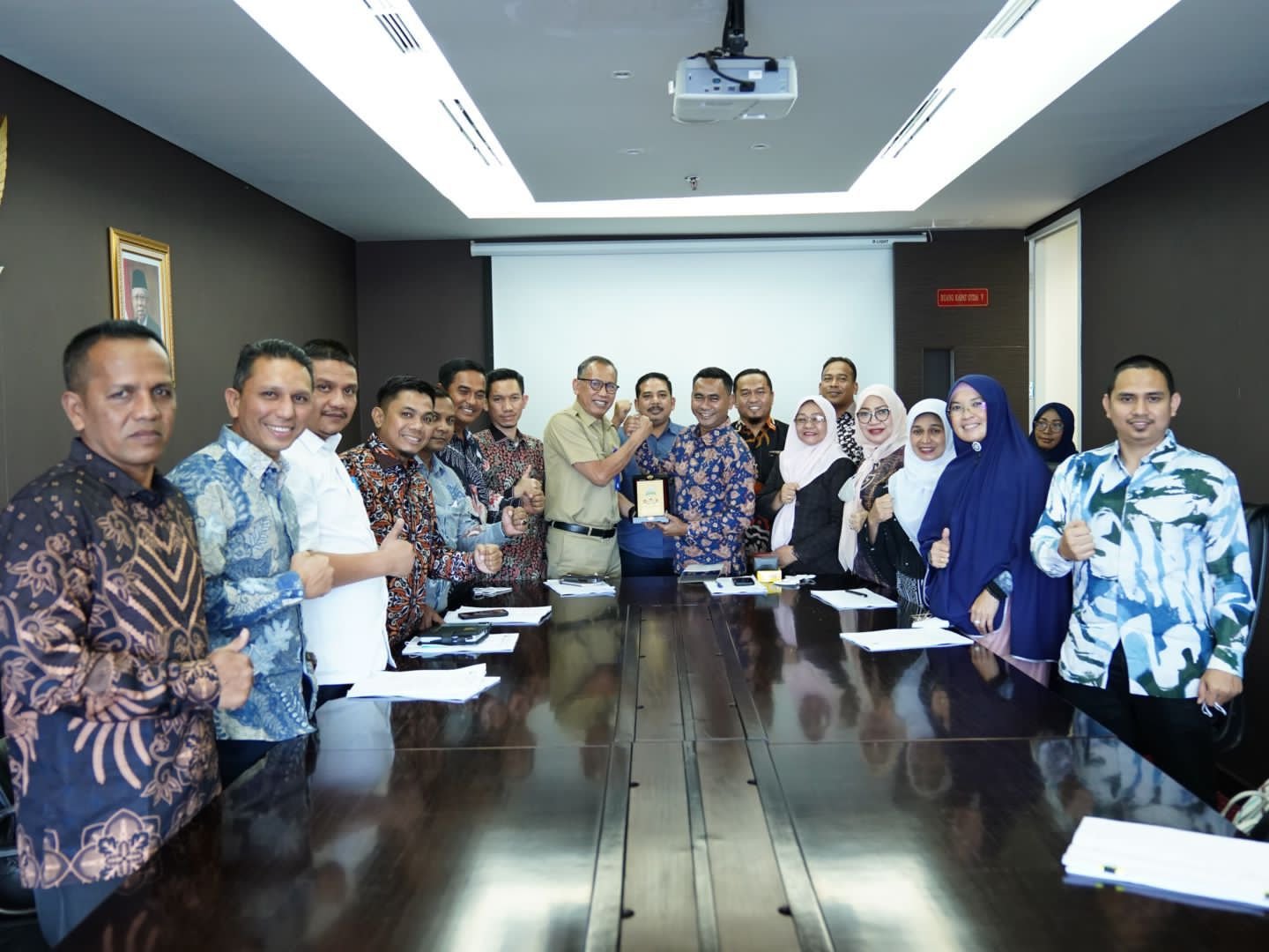 Komisi V DPRA dan Kemendagri