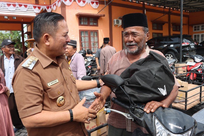 Kisah Pedagang Rujak Setahun Lalu Jumpa Walkot dan Ketua DPRK di RSUD, Ingin Punya Becak Mesin, Akhirnya Terwujud