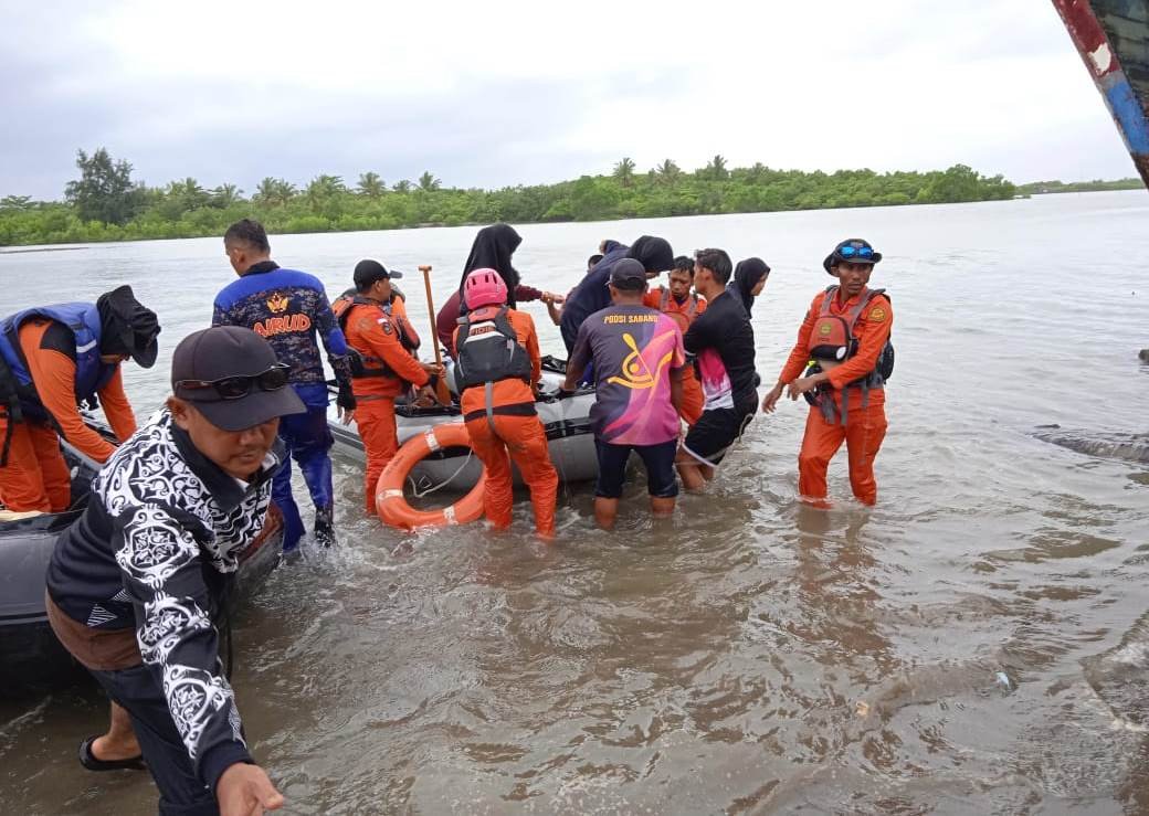 Speed Boat Terbalik di Kuala Tari Pidie, Pj Bupati Aceh Timur Berhasil Diselamatkan