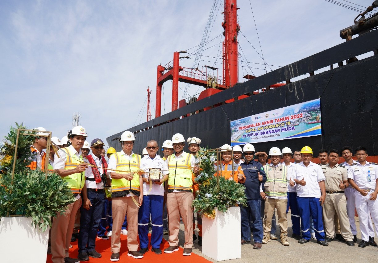 PT PIM Jual Perdana Pupuk NPK