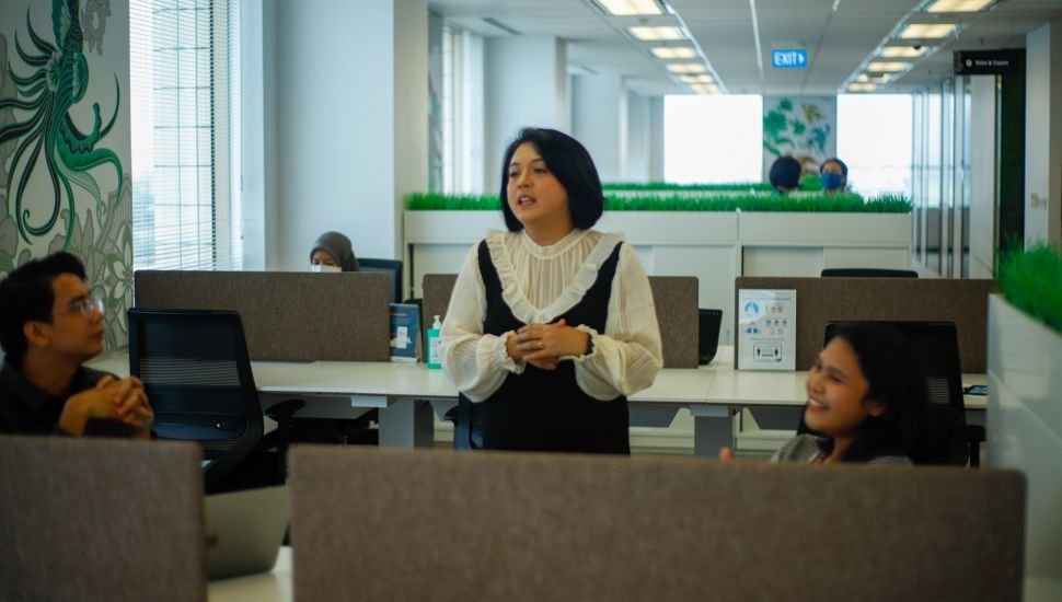 Ovidia Nomia: Antara Keluarga dan Karier, Perempuan Tidak Harus Korbankan Salah Satu