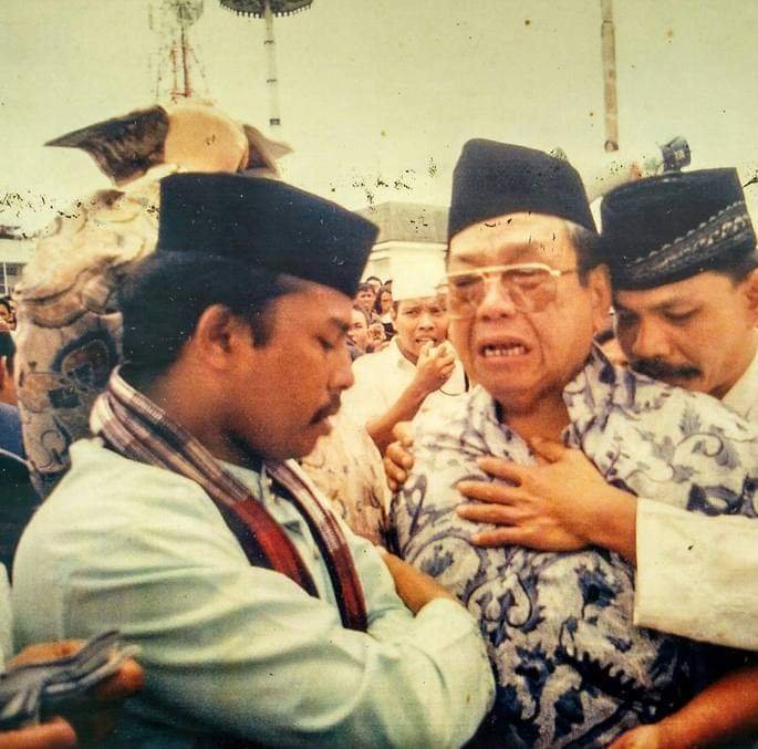 Tu Bulqaini dan Air Mata Gus Dur