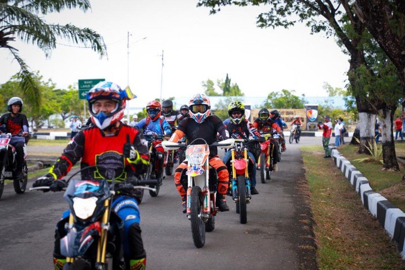 Bersama Danlanud, Pj Bupati Iswanto Ikuti Trail Adventure Hari Bakti ke-76 TNI AU