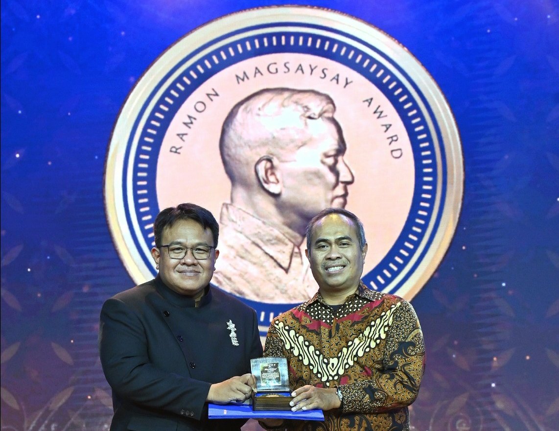 Watchdoc Terima “Nobel Asia”