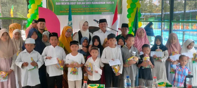 Sambut Bulan Suci Ramadan 1445 H, Walkot Bintang Santuni Puluhan Anak Yatim dan Fakir Miskin