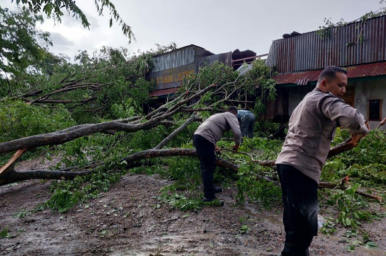 Lebih 170 Bangunan Rusak Akibat Badai di Tanah Luas Aceh Utara
