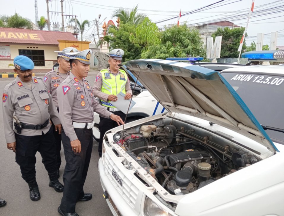 Operasi Patuh, Kasat Lantas Lhokseumawe Cek Kenderaan Dinas