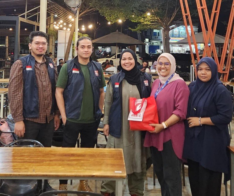 MER-C Beri Bantuan untuk Pengungsi Rohingya Terdampak Banjir di Aceh Timur