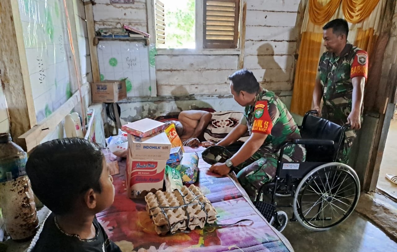 TNI Bantu Mantan Kombatan GAM yang Sakit di Aceh Timur