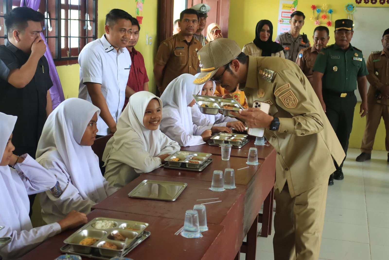Luncurkan Makan Bergizi Gratis, HRB: Program Ini Langkah Nyata Meningkatkan Kualitas Gizi Masyarakat
