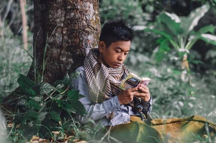 Pentingnya Agama dalam Penguatan Identitas Keislaman Generasi Muda