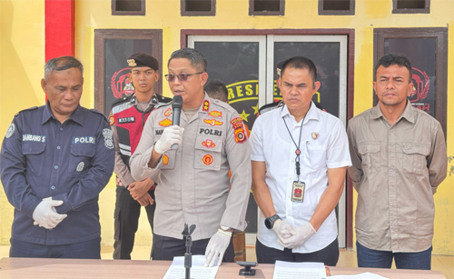 Kapolres Aceh Utara AKBP Nanang Indra Bakti saat konferensi pers di Mapolres, Rabu, 30 April 2025