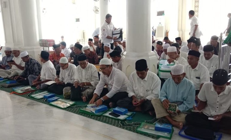 382 CJH Bireuen Ikut Manasik, Rahmad Awla Termuda dan Fatimah Mahmud Tertua