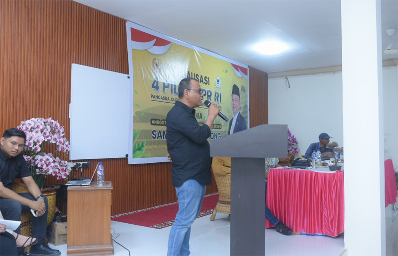 Tiyong memberikan sambutan pada pembukaan sosialisasi 4 Pilar MPR RI di Hotel Matang Raya Bireuen