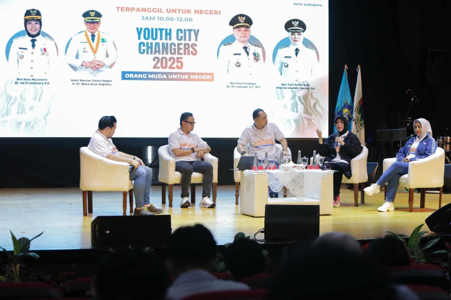 Wali Kota Illiza Bagikan Inspirasi Untuk Kaum Muda Di YCC Munas Apeksi 2025