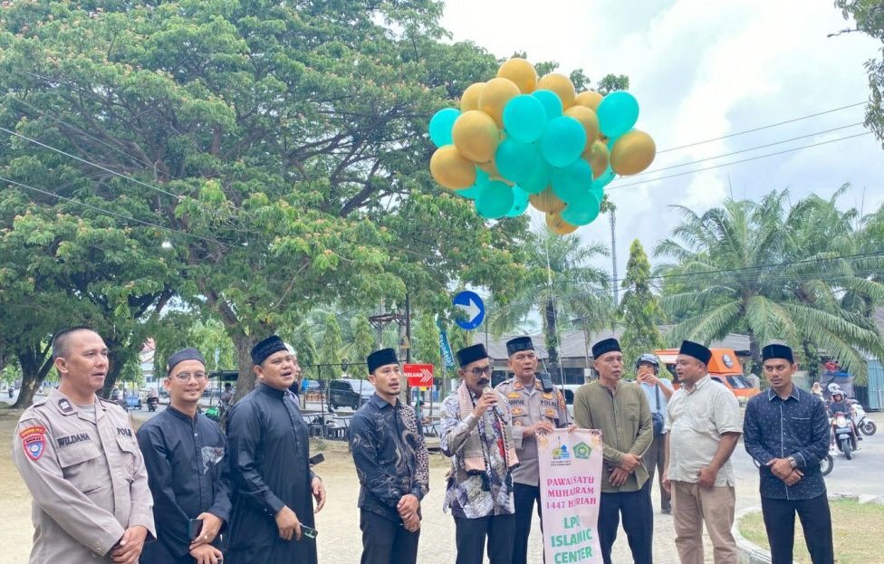 Pelepasan balon pawai 1 Muharram di MIC Lhokseumawe