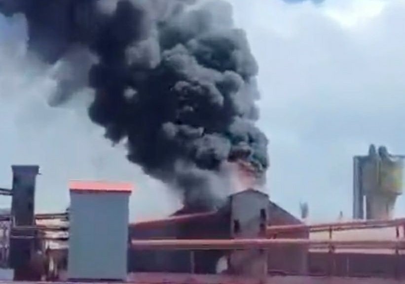 Gudang Pabrik NPK PT PIM Terbakar