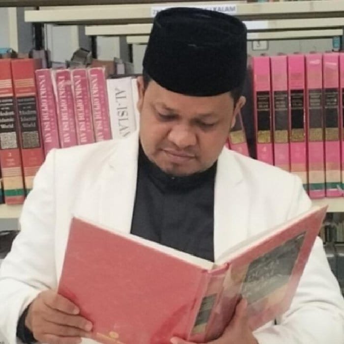 Teuku Zulkhairi aktivis dayah