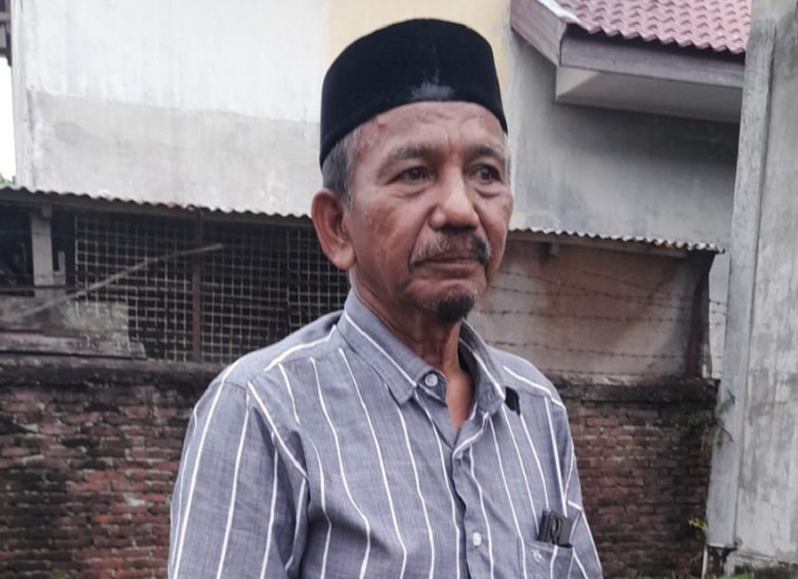 Dr Sulaiman M M Si keuchik gampong Garot Darul Imarah Aceh Besar