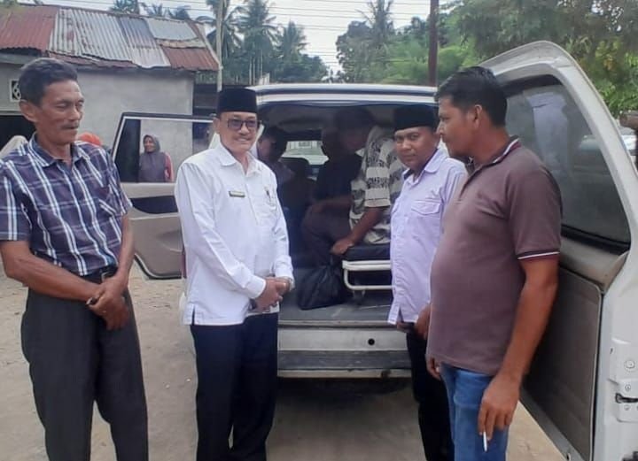 Instruksi Bupati, Dinkes Pidie Jaya Antar ODGJ Terlantar ke RSJ Aceh