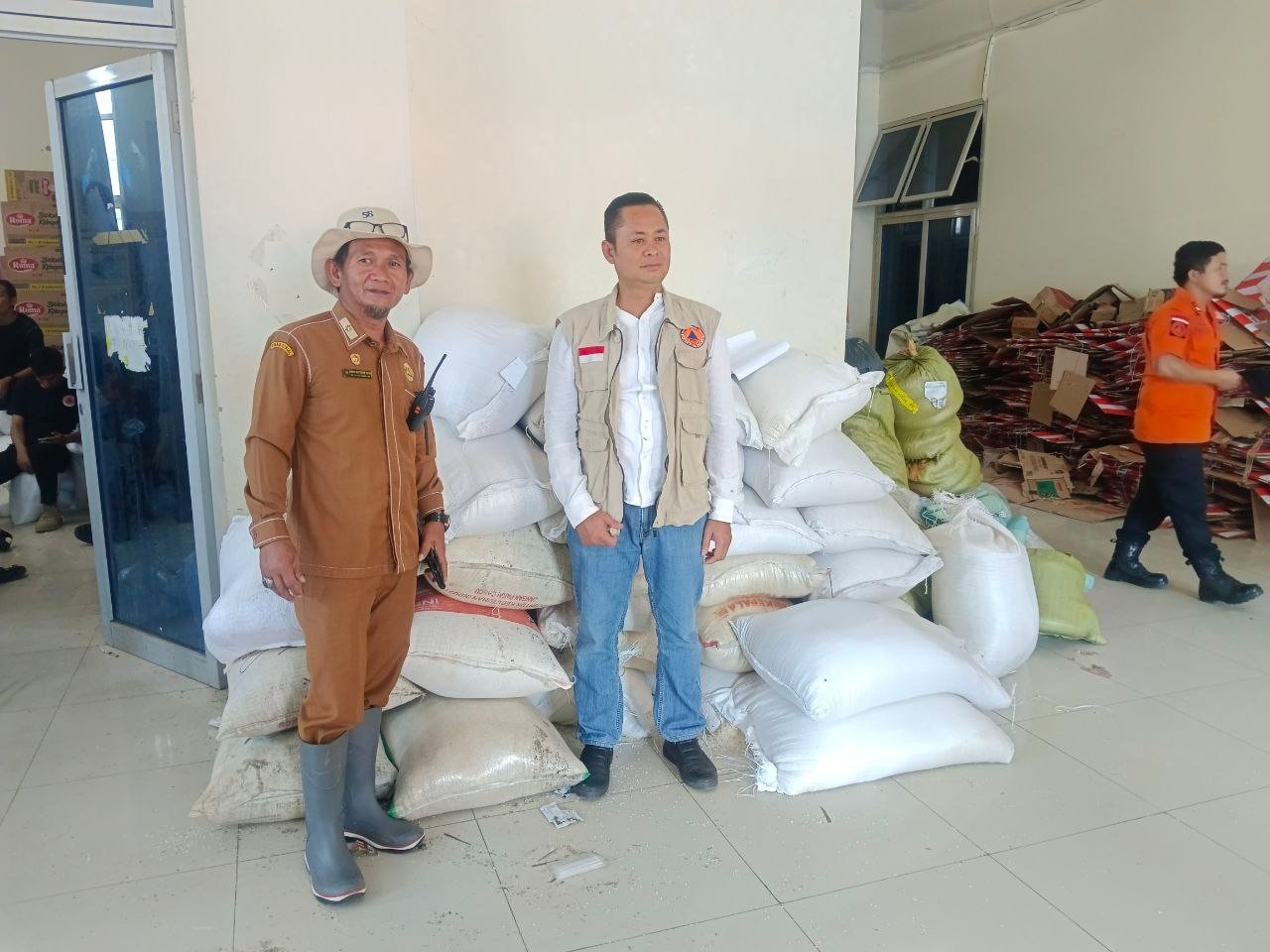 Beras untuk korban banjir Gayo Lues