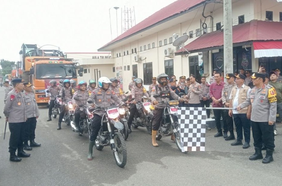 Wakapolri Kerahkan Alat Berat untuk Pembersihan Lumpur di Langkahan Pascabanjir Bandang