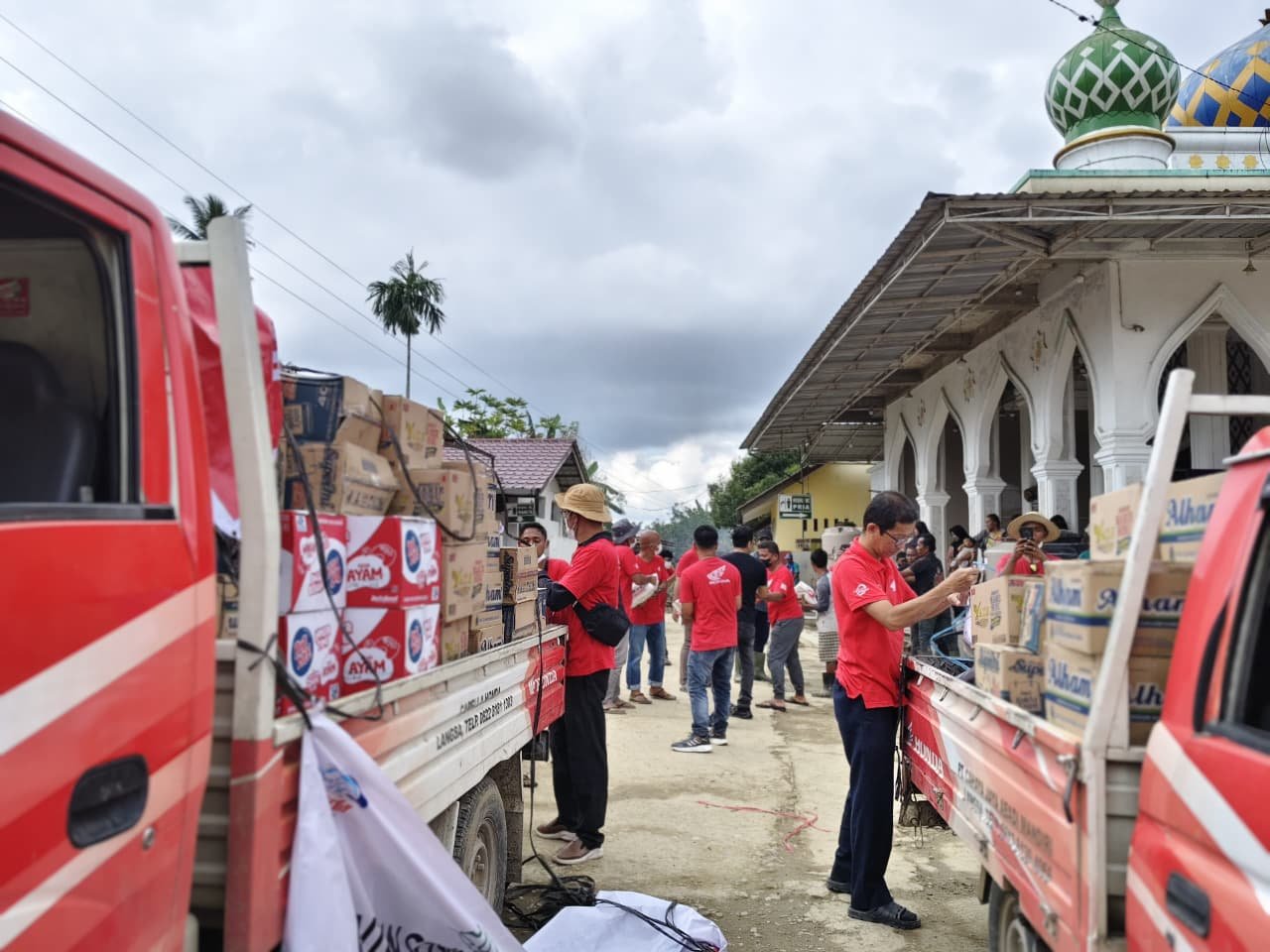 Capella Honda Sigap Bantu Korban Banjir Aceh Timur dan Aceh Tamiang serta Menjamin Motor yang dipasarkan adalah Motor Baru