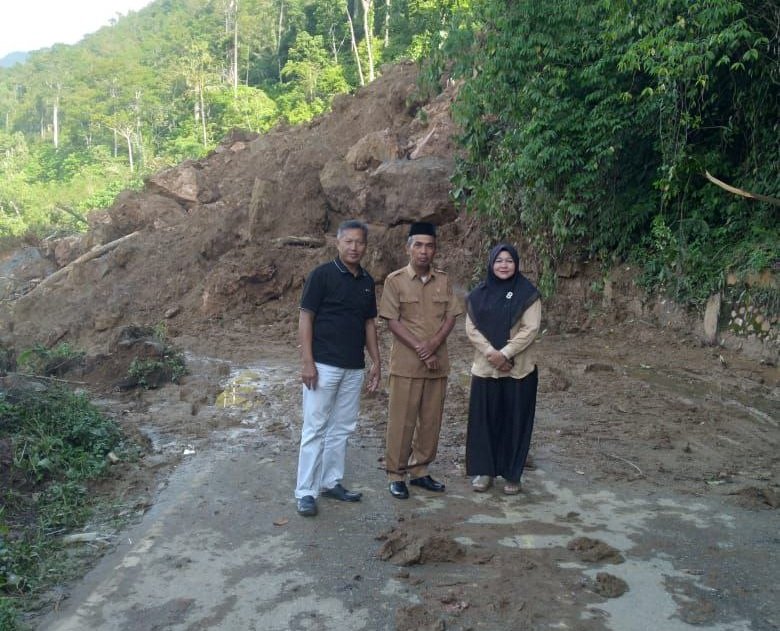 Longsor tutup jalan Gayo Lues-Agara